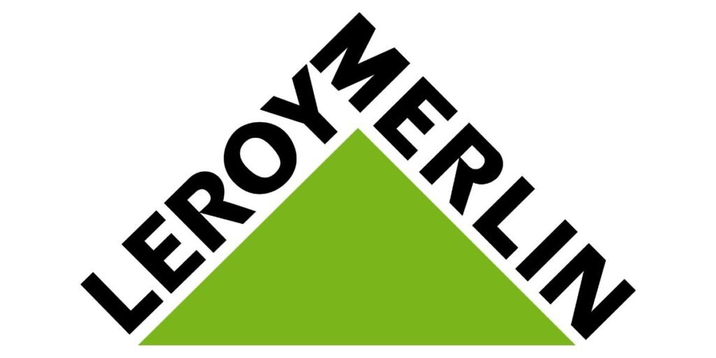 Amoladoras de distintas marcas en tienda Leroy Merlin